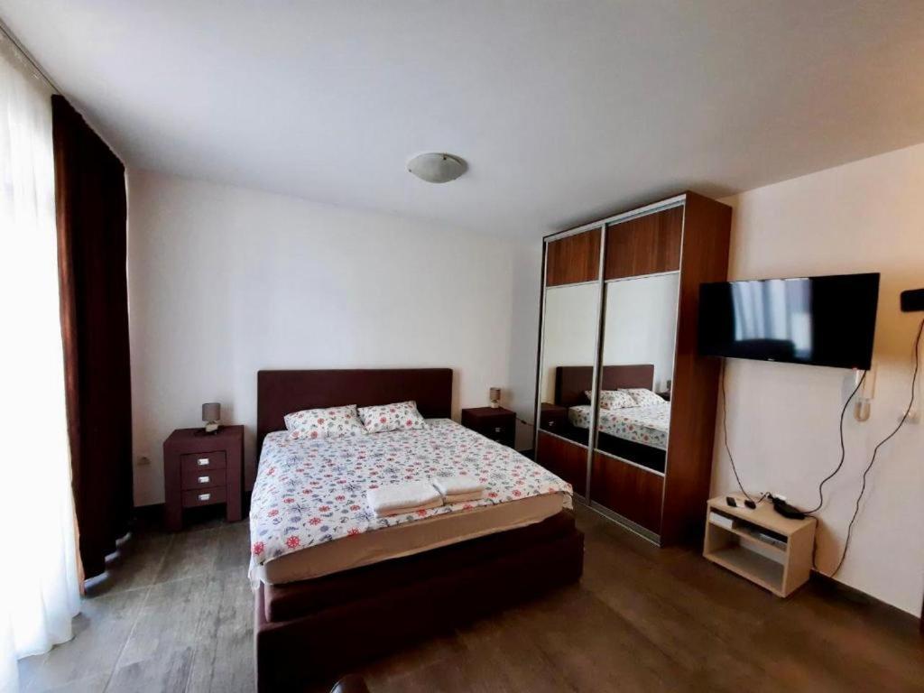 Apartments Joy Herceg Novi Buitenkant foto