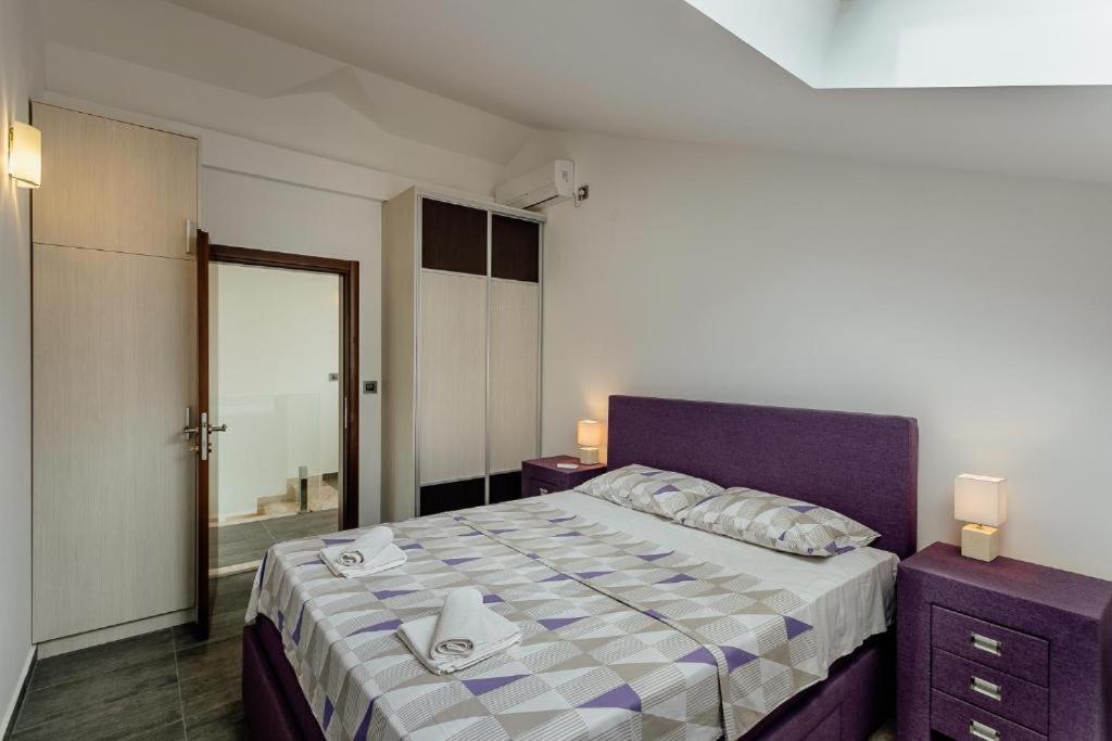 Apartments Joy Herceg Novi Buitenkant foto