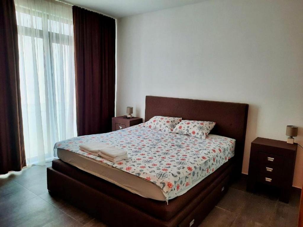 Apartments Joy Herceg Novi Buitenkant foto