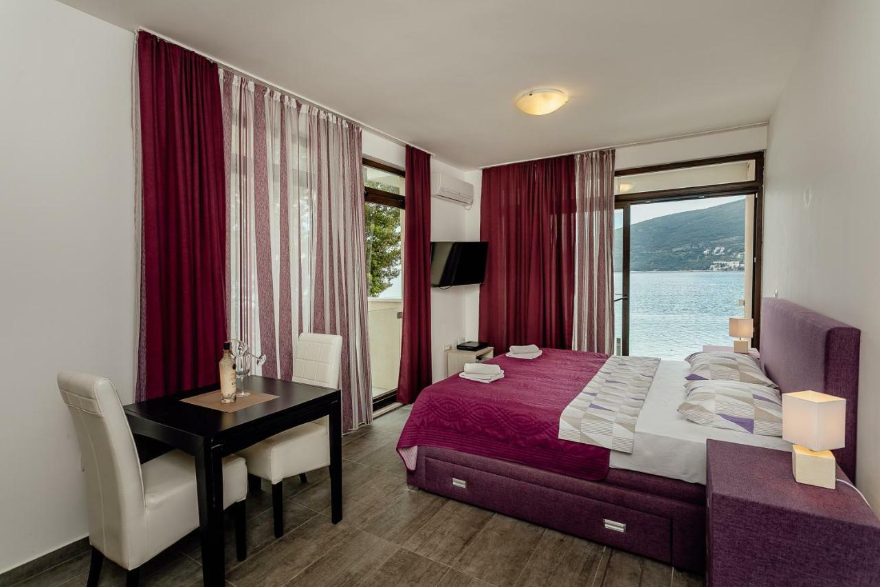 Apartments Joy Herceg Novi Buitenkant foto