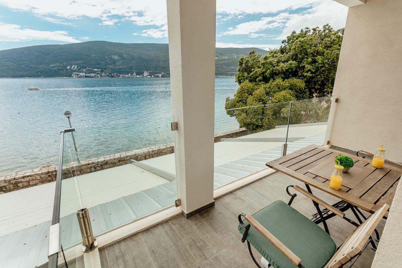 Apartments Joy Herceg Novi Buitenkant foto