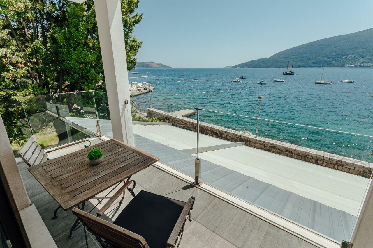 Apartments Joy Herceg Novi Buitenkant foto
