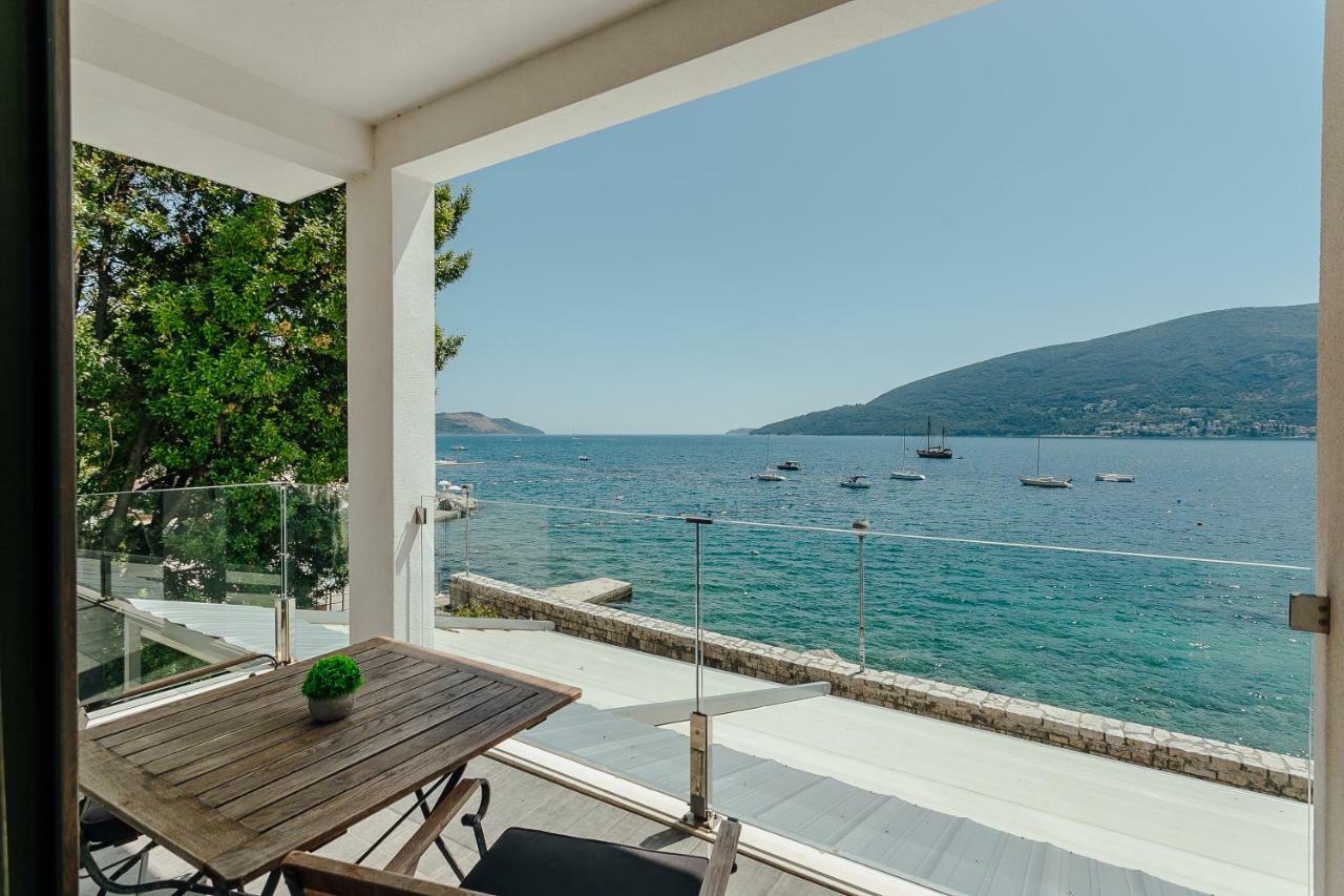 Apartments Joy Herceg Novi Buitenkant foto